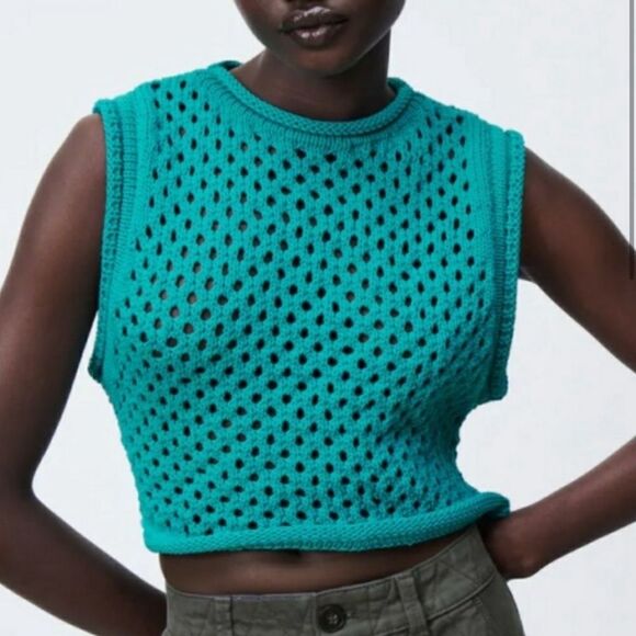 Womens Zara’s Cropped Crochet Sweater Vest Teal Size M - Picture 1 of 13